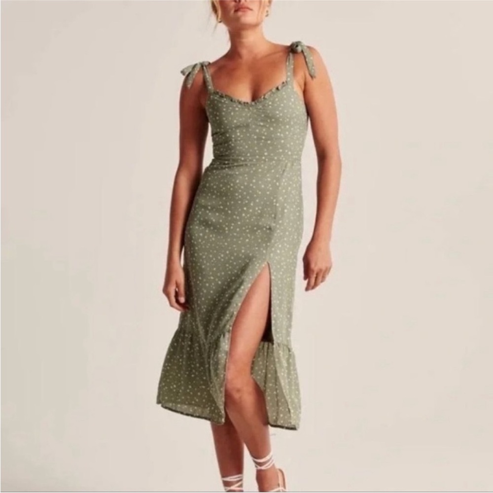 Abercrombie Green Polka Dot Dress- Perfect for wedding guest!